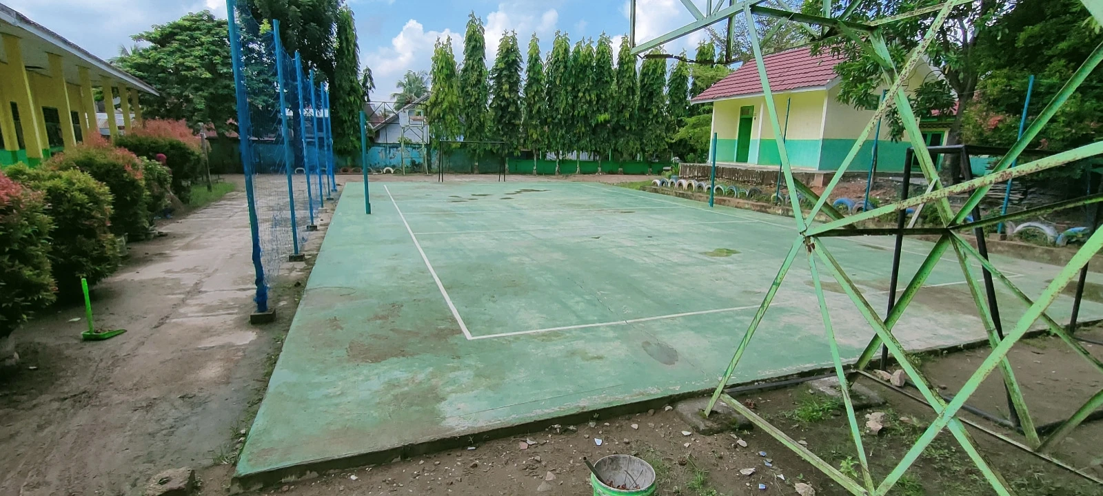 Lapangan Basket SMPN 8 Kota Jambi 